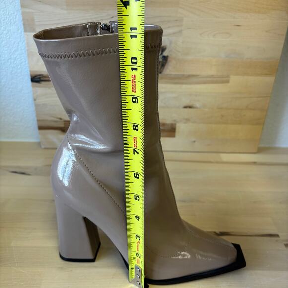 Princess Polly Barcelona Crinkle Taupe Patent Leather Boots W8 - Picture 12 of 12